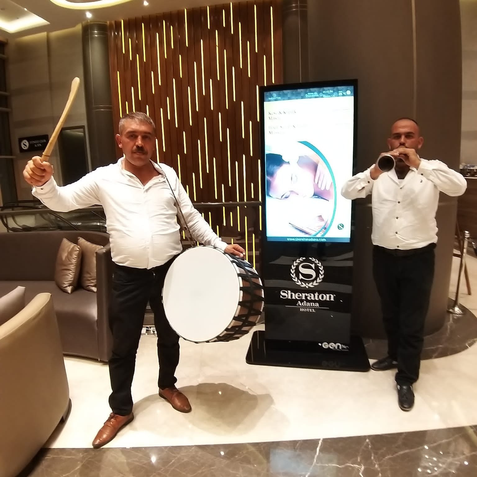 Festival ve Kutlamalar Davul Zurna Gösterisi